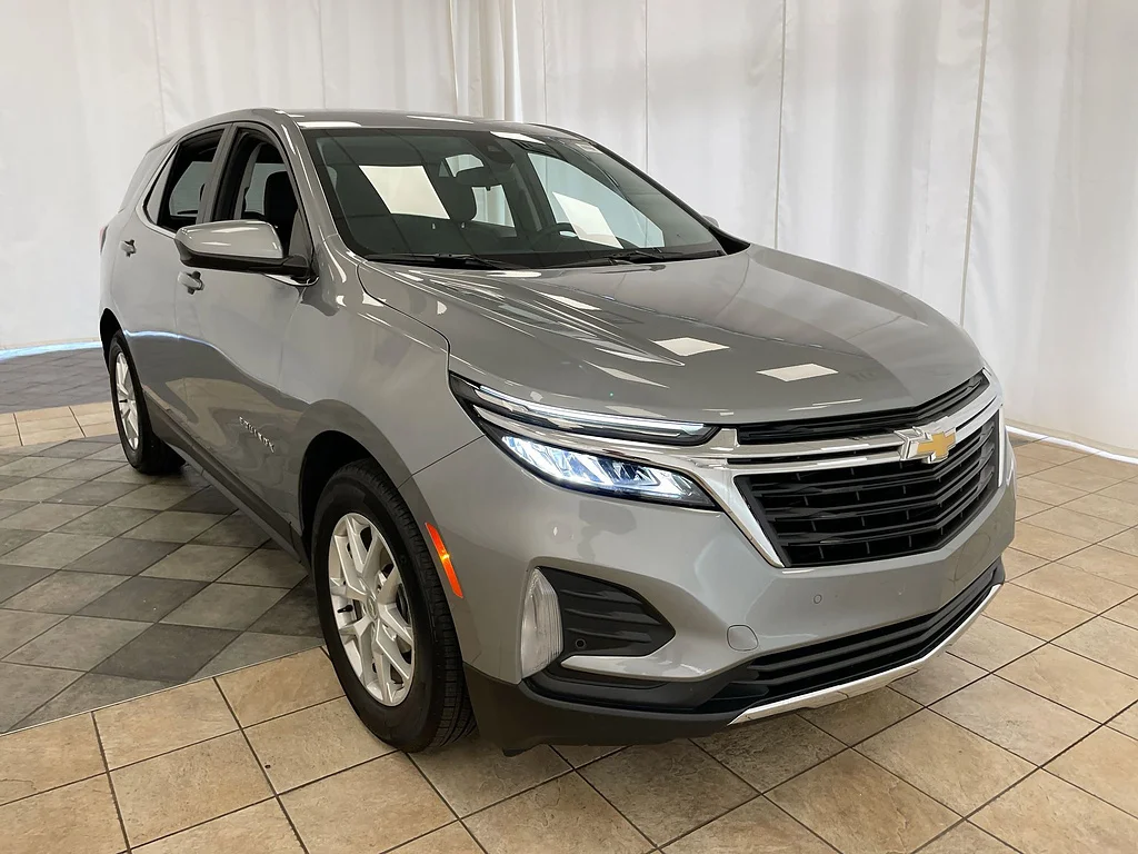 Used 2024 Sterling Gray Metallic Chevrolet LT image 34