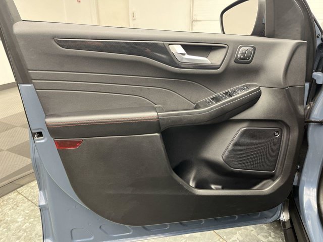 Used 2025 Vapor Blue Ford ST-Line Elite image 8