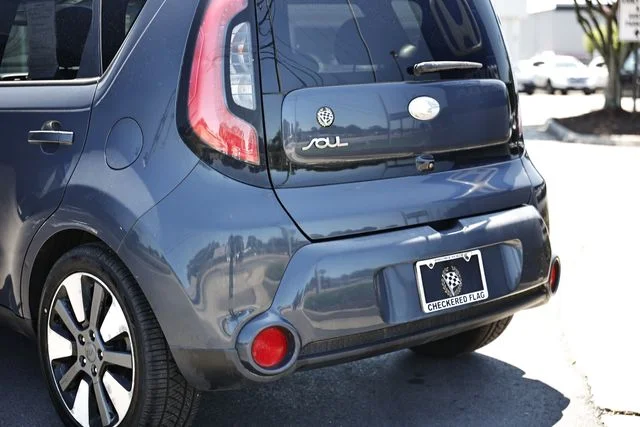 Used 2014 Fathom Blue Kia Exclaim image 6