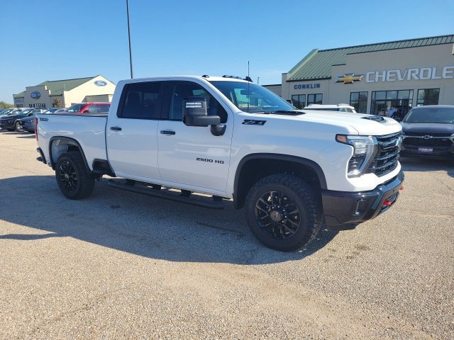 New 2026 Summit White Chevrolet LT image 28