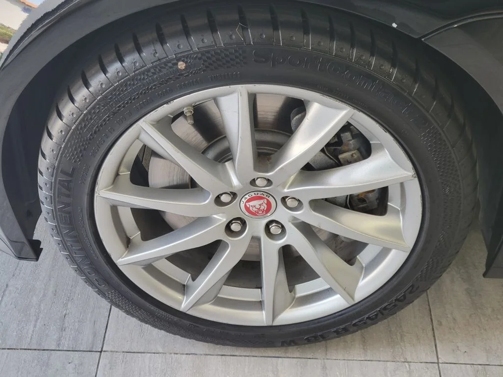 Used 2017 Black Jaguar Base image 9