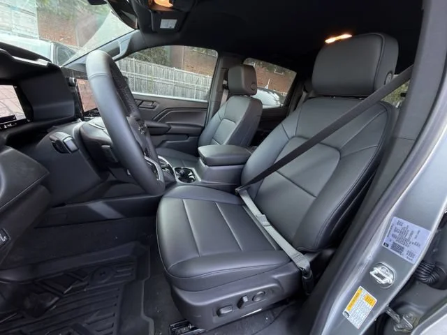2026 Chevrolet Colorado Trail Boss - Photo 18
