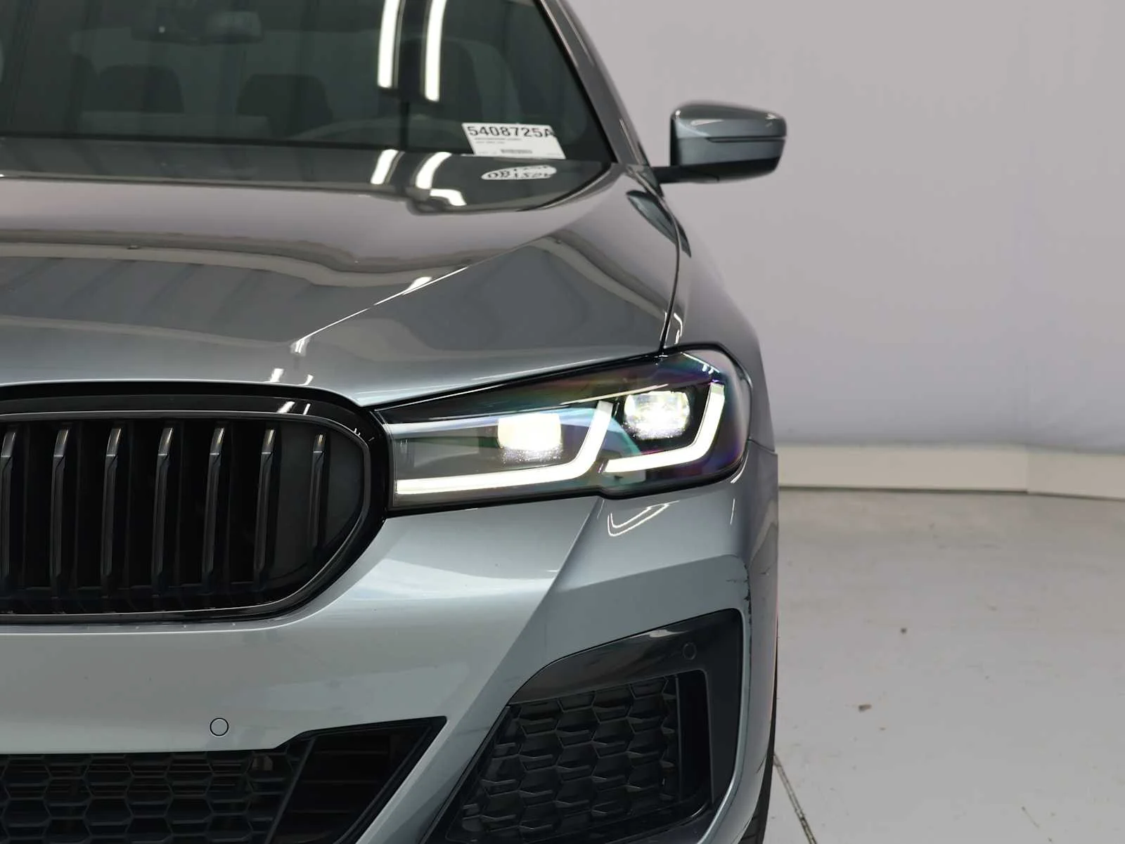 Certified Used 2022 Bluestone Metallic BMW 530i image 5