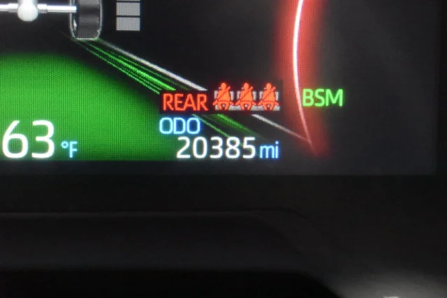 Used 2024 White Toyota XLE image 27