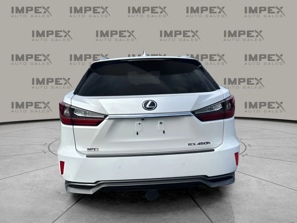 Used 2018 White Lexus 450h image 4