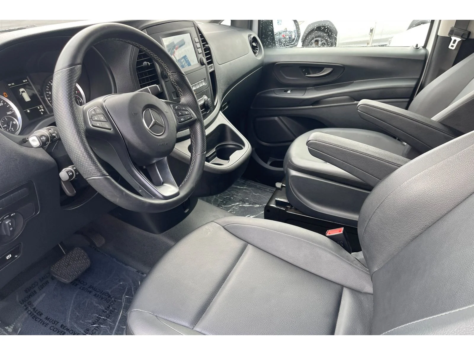 Used 2023 Arctic White Mercedes-Benz Base image 10