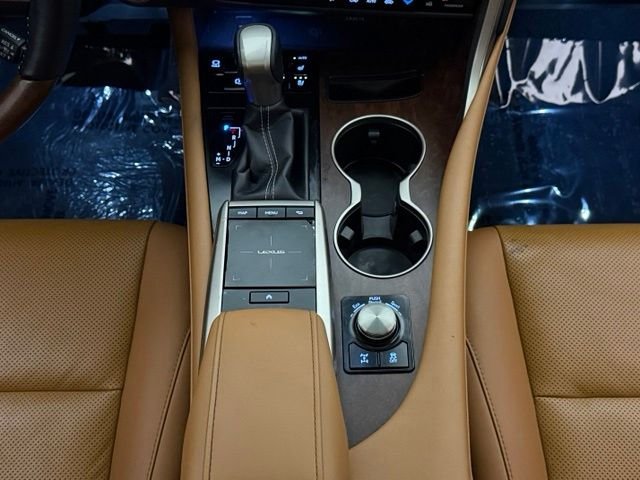 Used 2022 Nori Green Pearl Lexus 350L image 28