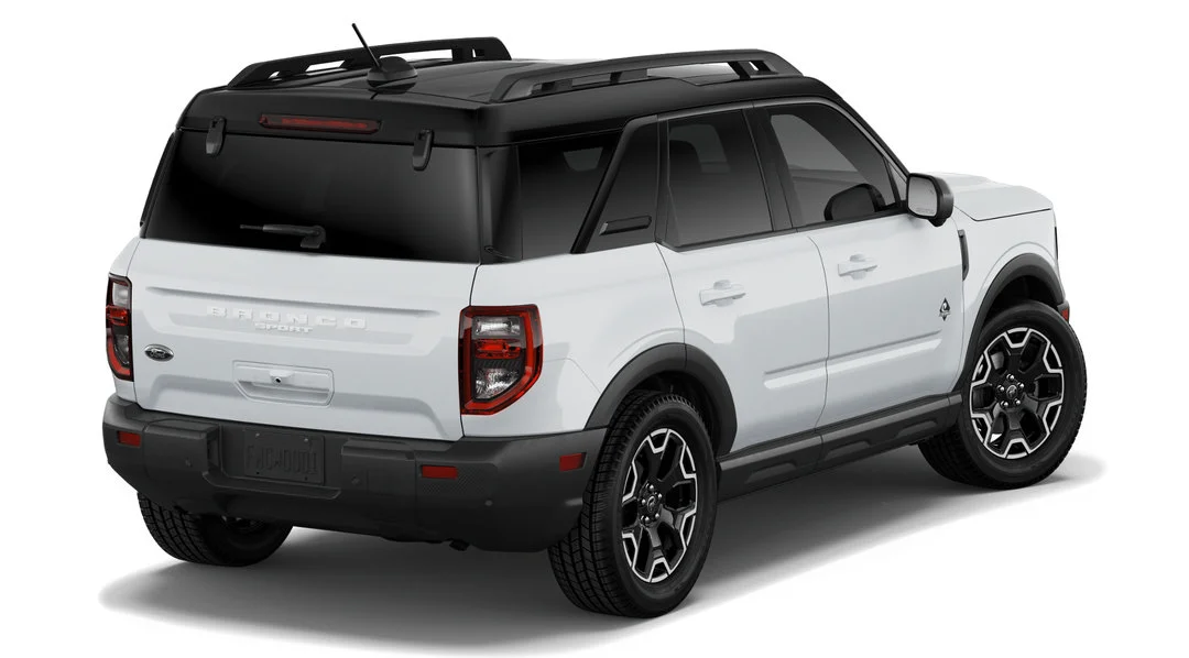 New 2026 OXFORD WHITE Ford Outer Banks image 3