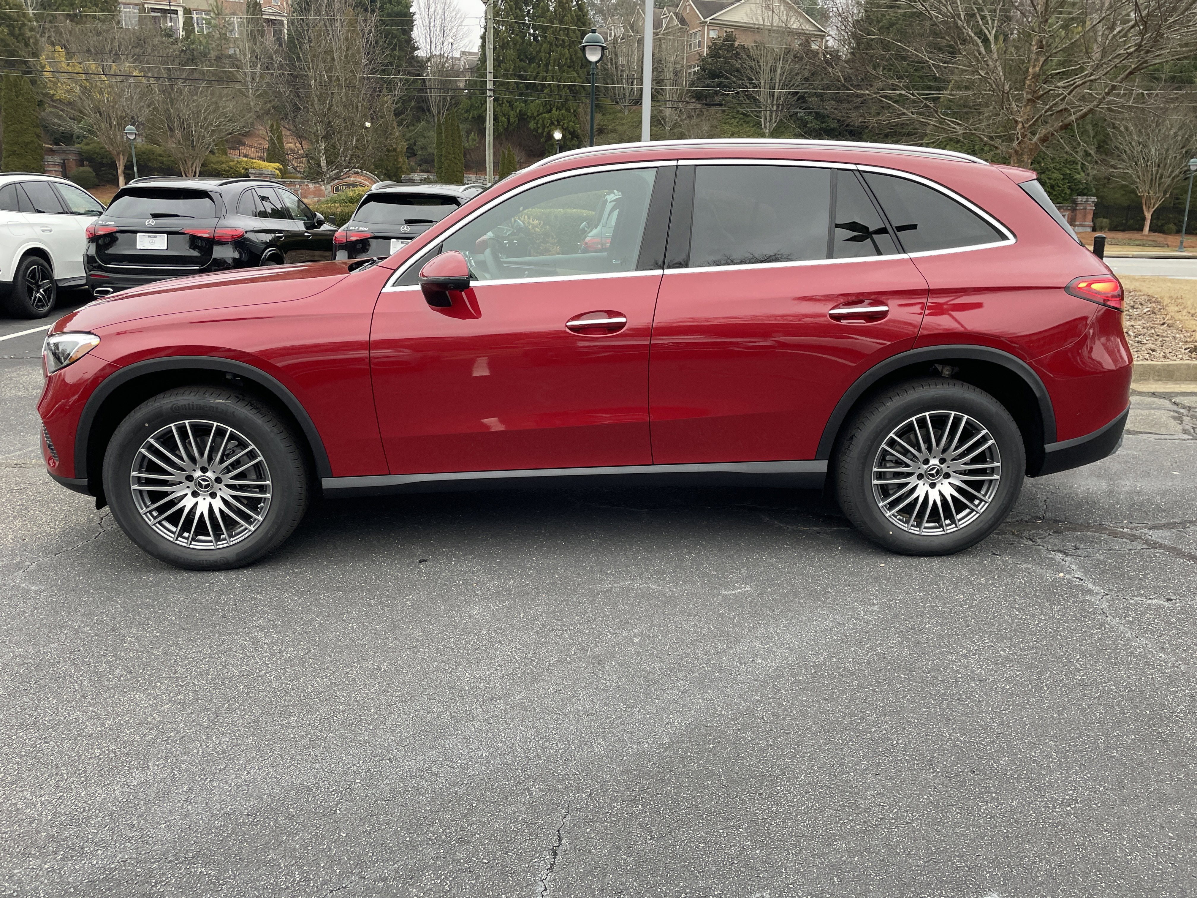 New 2026 MANUFAKTUR Patagonia Red Metallic Mercedes-Benz GLC 300 SUV image 14