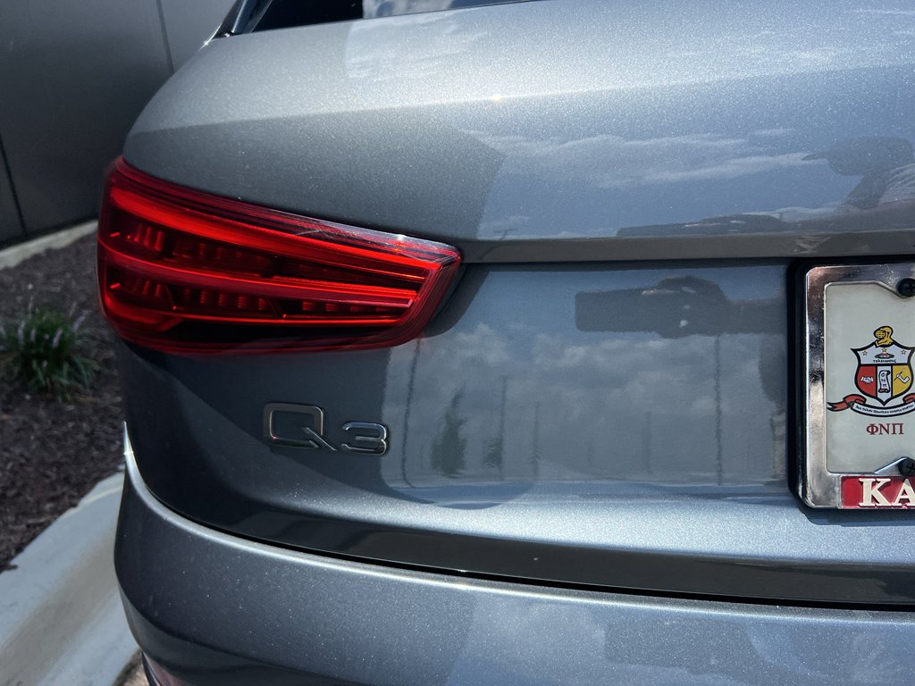 Used 2016 Monsoon Gray Metallic Audi Premium Plus image 13