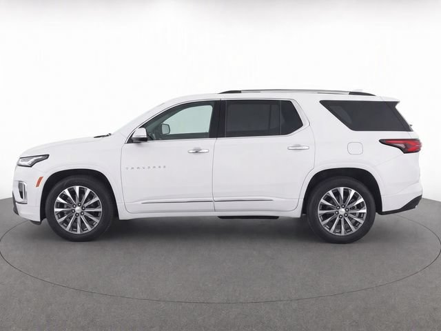 Used 2022 IRIDESCENT PEARL TRICOAT Chevrolet Premier image 7