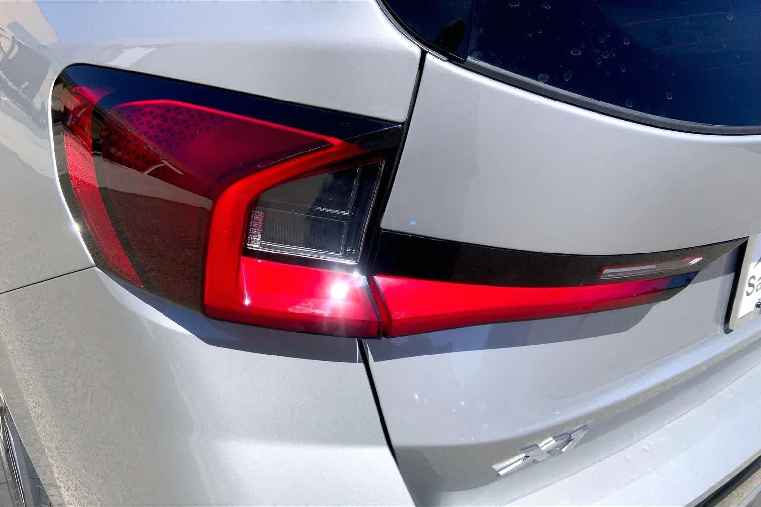 New 2026 Space Silver Metallic BMW xDrive28i image 14