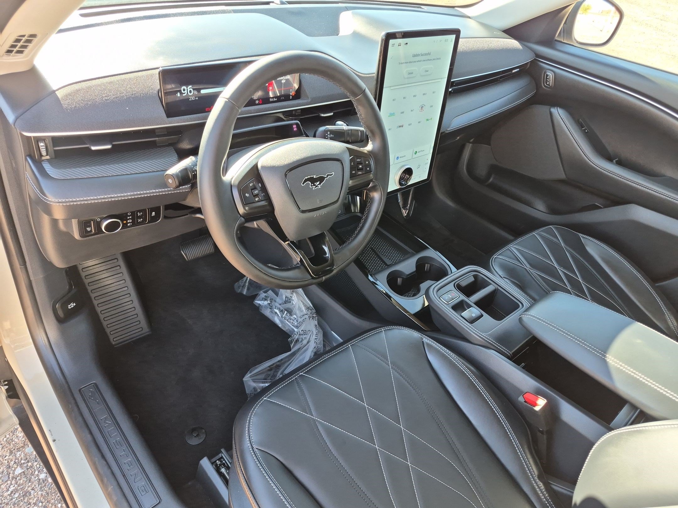 Certified Used 2025 Beige Ford Select image 28