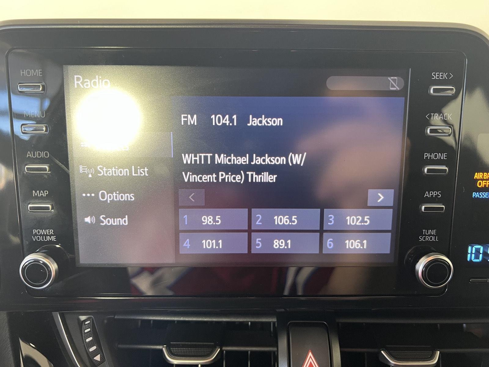 Used 2019 Black Sand Pearl Toyota LE image 19