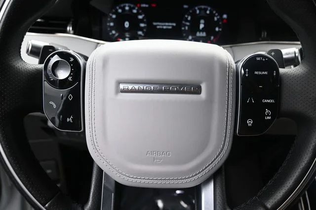Used 2020  Land Rover First Edition image 17