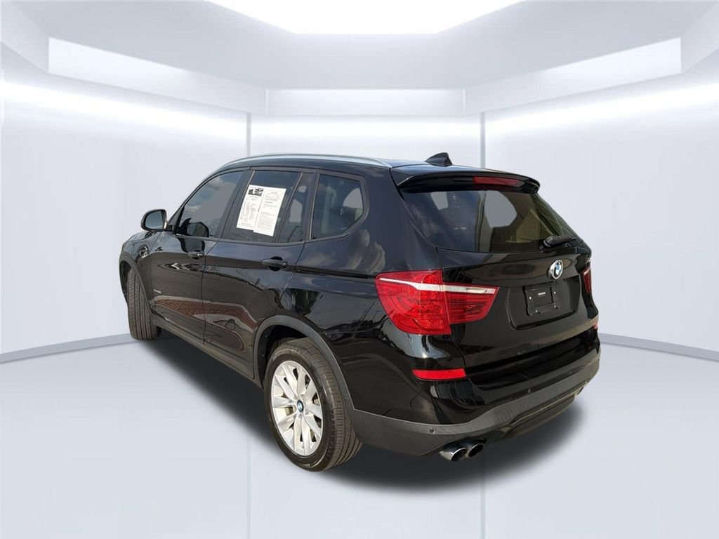 Used 2017 Black BMW sDrive28i image 3