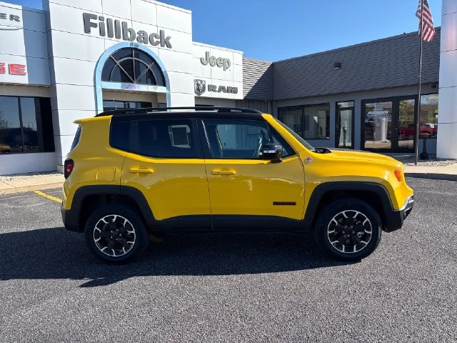 Used 2023 Solar Yellow Clearcoat Jeep Trailhawk image 9