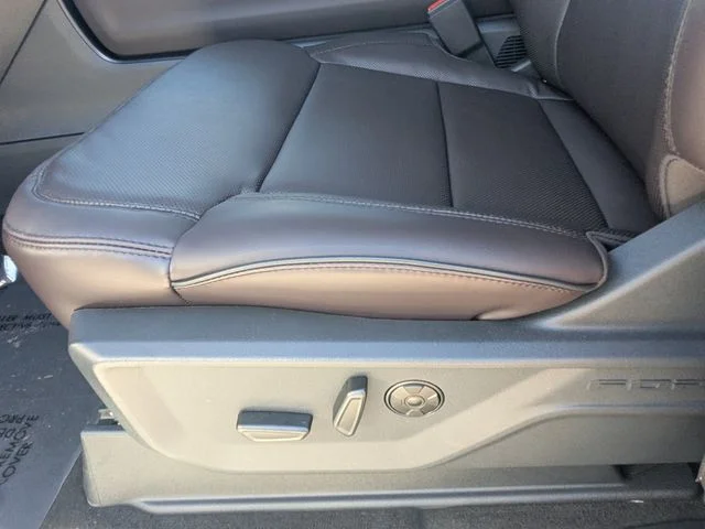 New 2026 Star White Metallic Tri-Coat Ford MAX Platinum® image 19