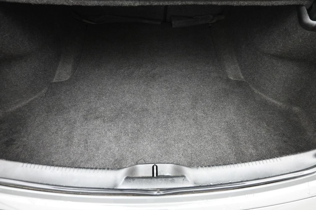 Used 2018 White Chrysler S image 11