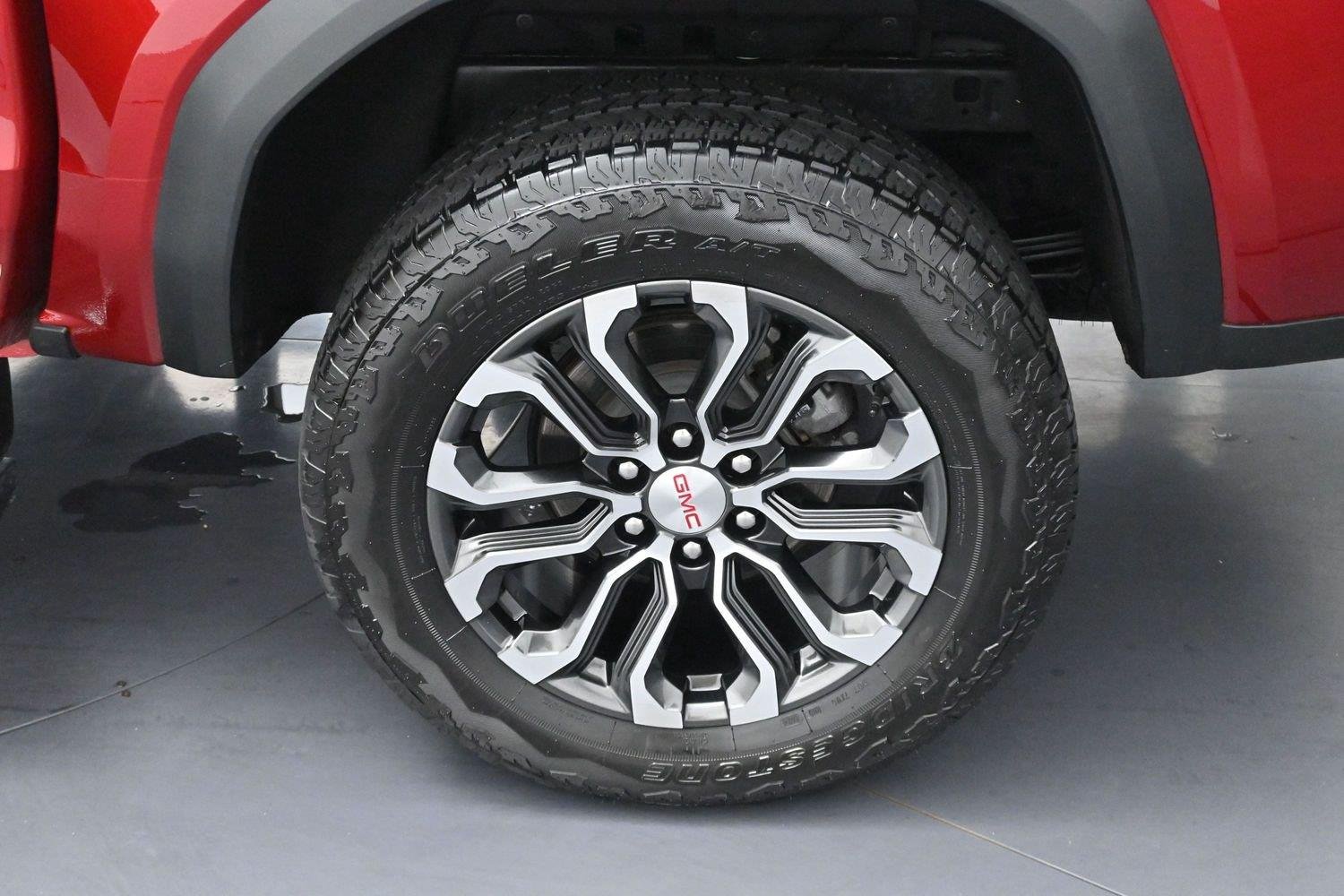 Used 2025 Volcanic Red Tintcoat GMC Denali image 31
