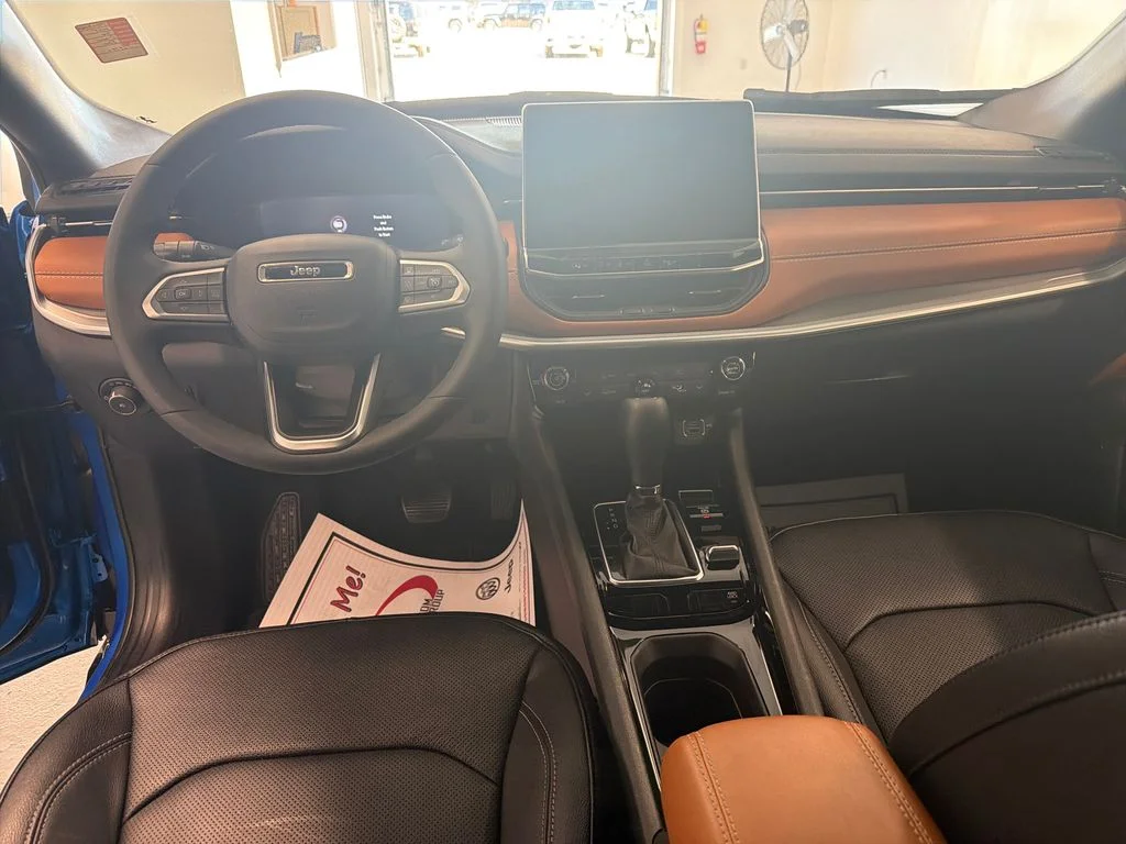 Used 2025 Blue Jeep Limited image 13