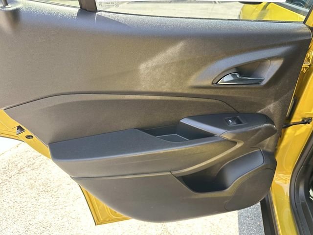 Used 2024 Yellow Chevrolet 1RS image 17