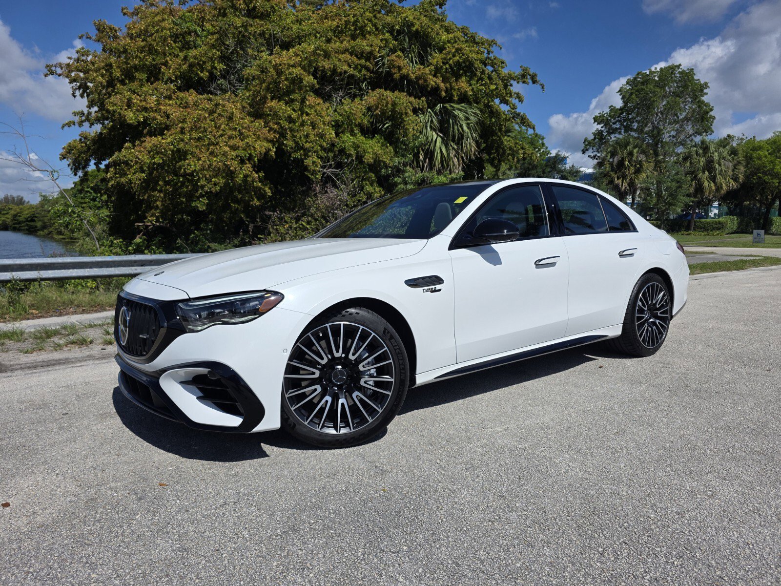 2026 Mercedes-Benz E-Class AMG E53 4MATIC's photo