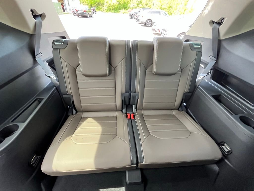 New 2026 Black Volkswagen 2.0T SEL image 25