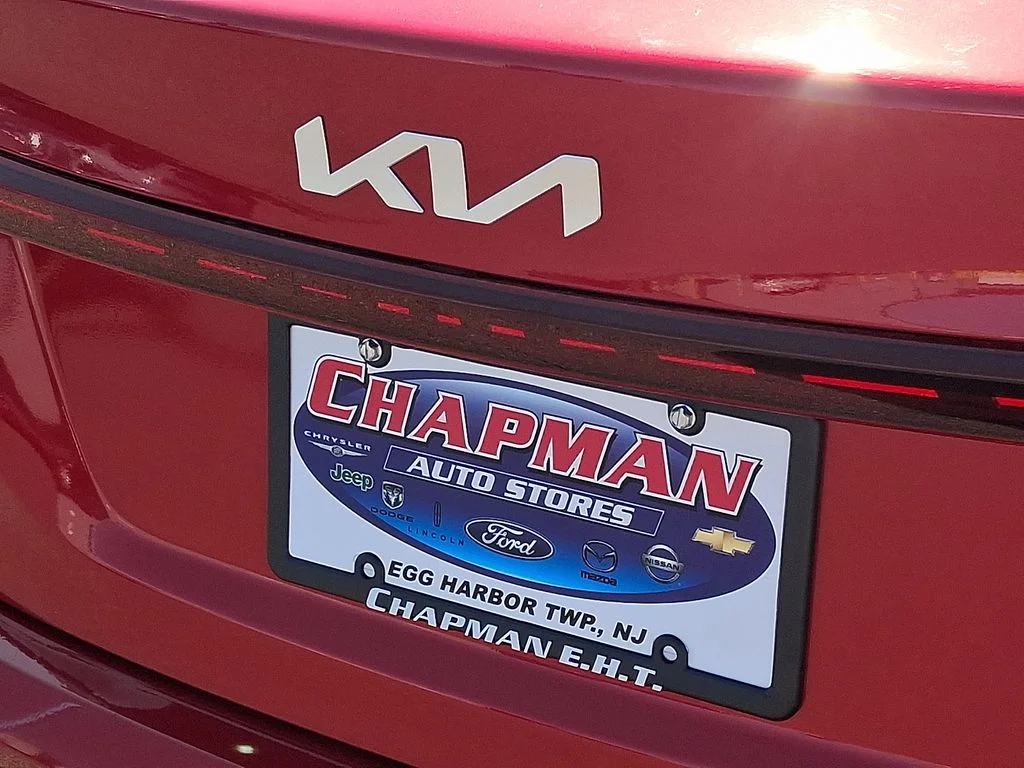 Used 2024 Currant Red Kia LXS image 30