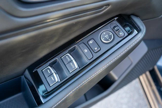 Used 2023 Gray Honda Touring image 19