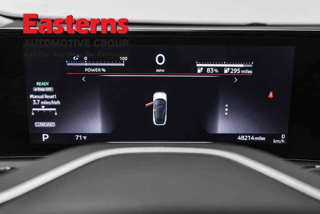 Used 2023 Gray Nissan VENTURE+ image 17