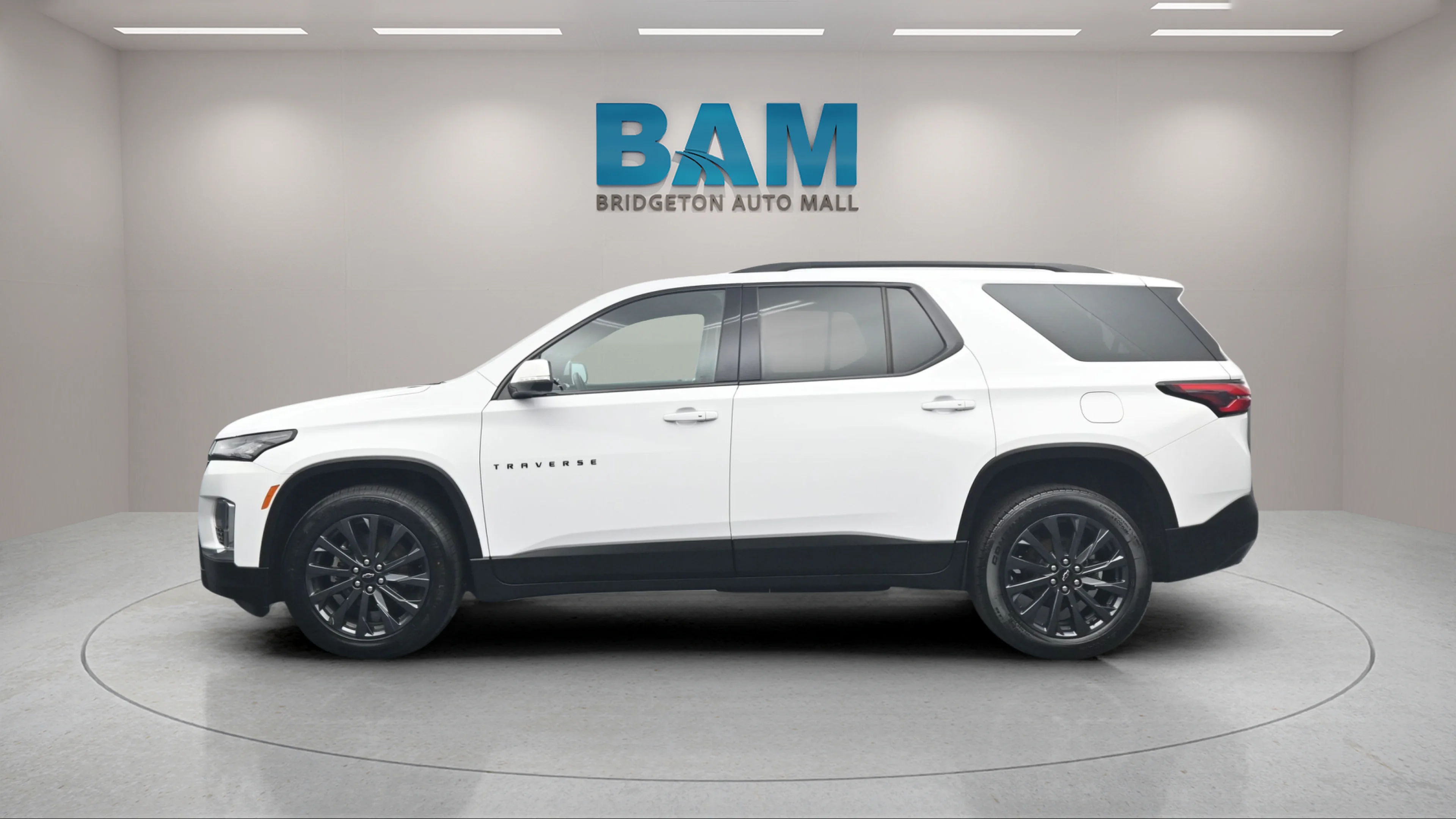 Used 2023 Summit White Chevrolet RS image 3
