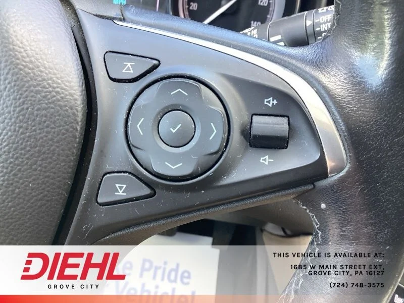 Used 2019 Silver Buick Preferred image 29