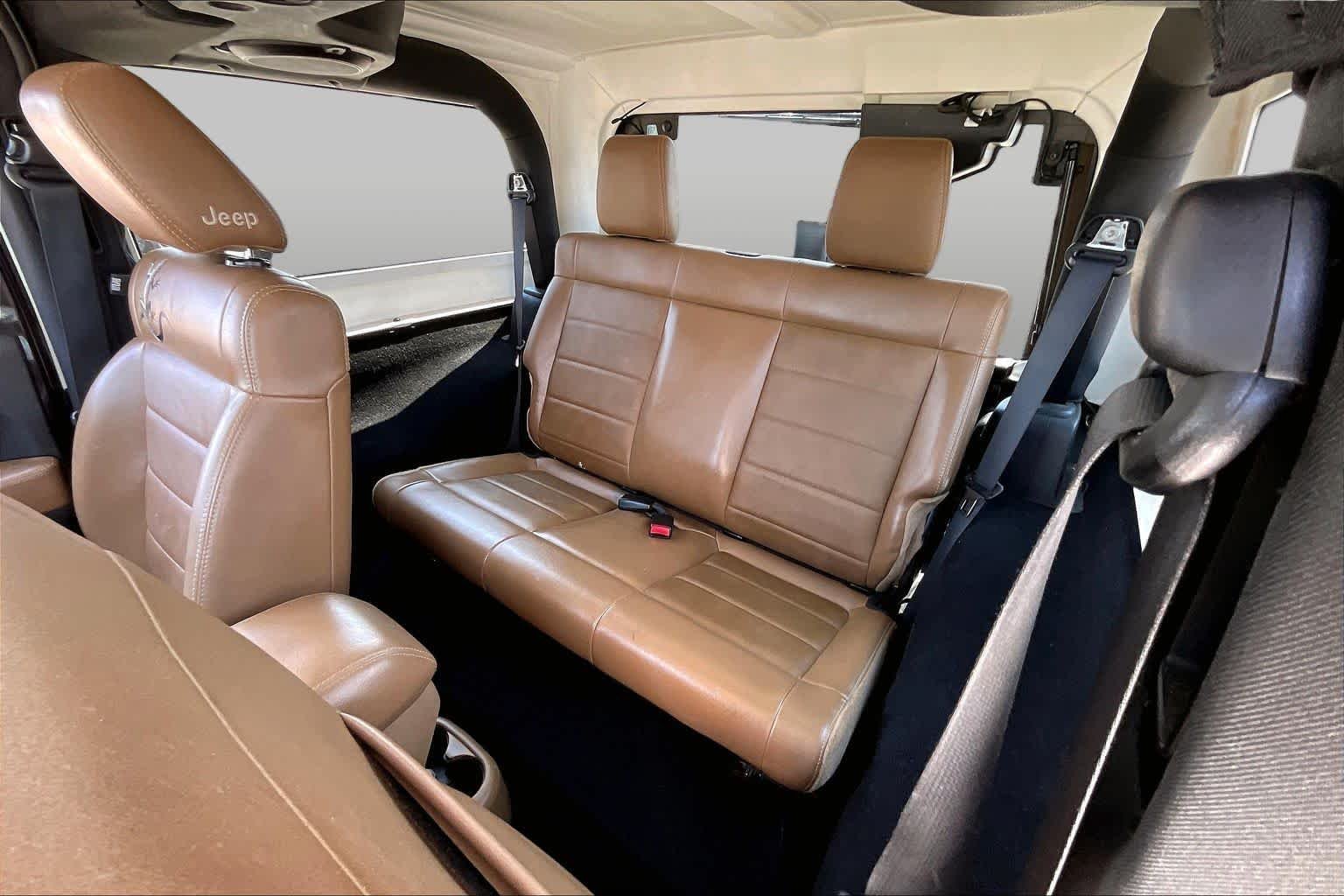 Used 2011 Black Clearcoat Jeep Mojave image 16