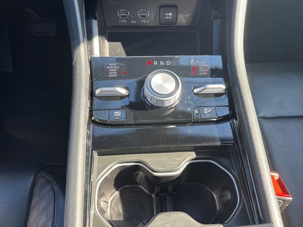 Used 2024 Black Jeep Summit image 19