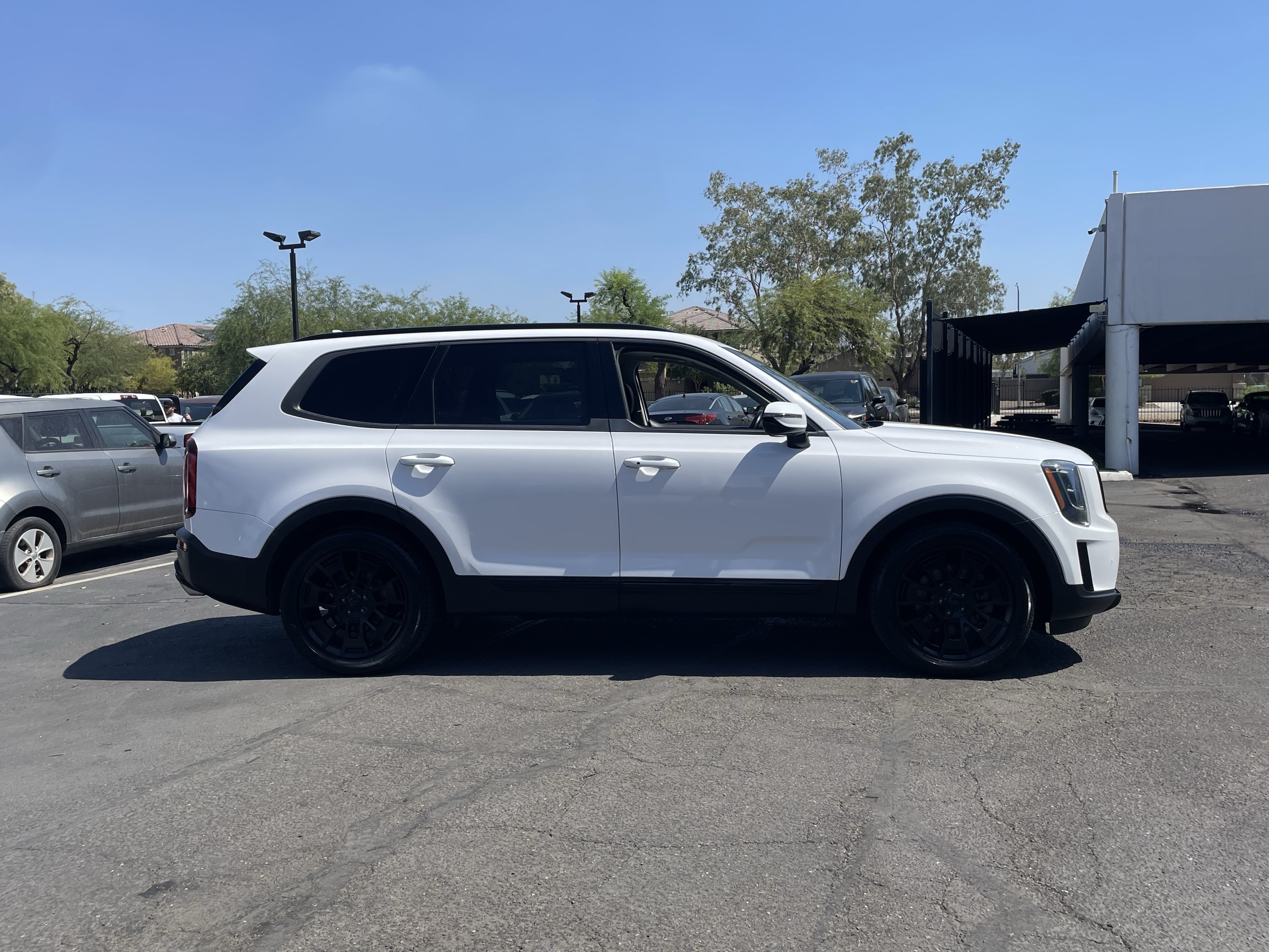 Used 2021 Glacial White Pearl Kia SX image 2