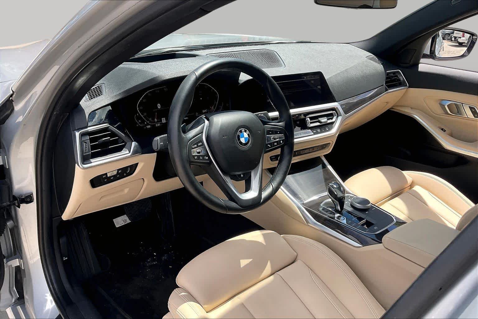 Used 2019 Glacier Silver Metallic BMW 330i image 17