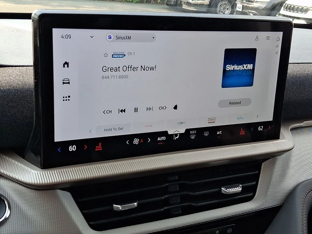 2026 Ford Explorer Active - Photo 18
