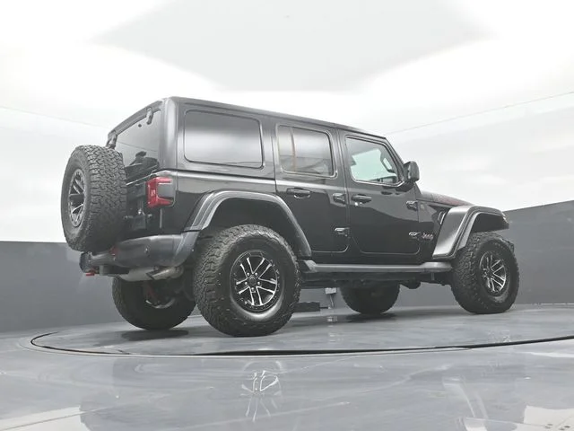 Certified Used 2025 Black Clearcoat Jeep Rubicon X image 21