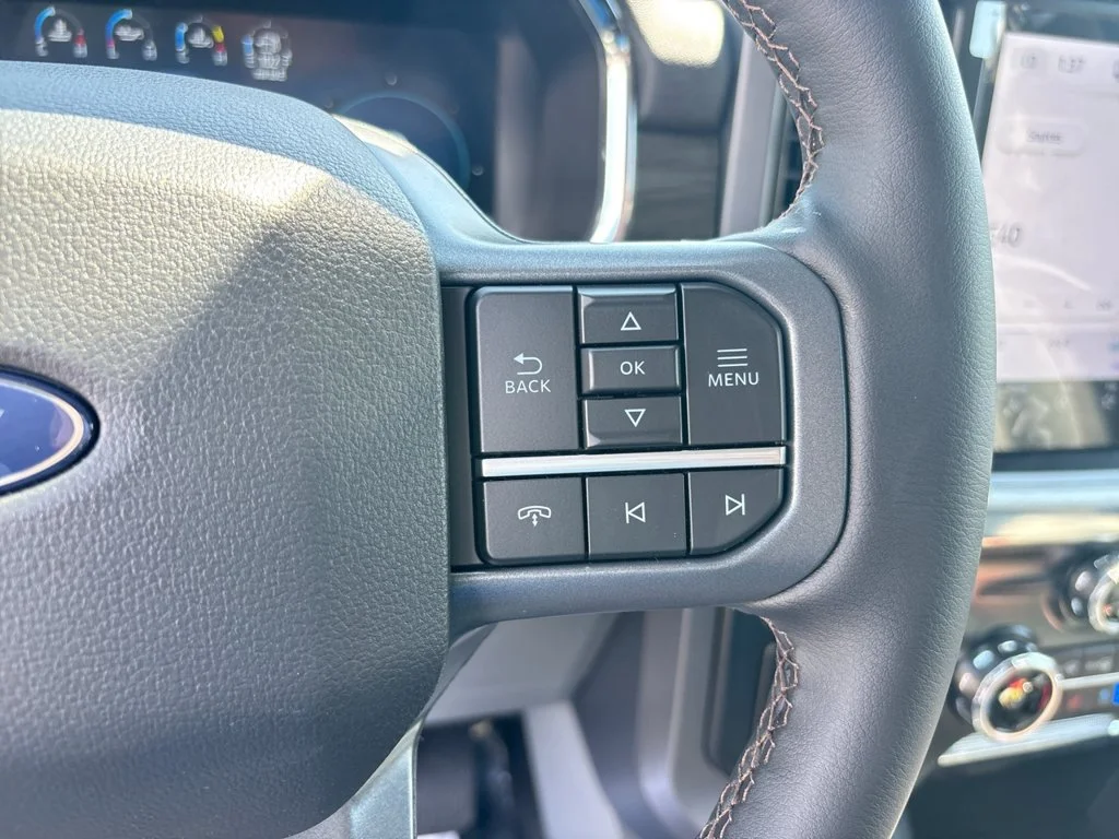 New 2026 Oxford White Ford Lariat® image 31