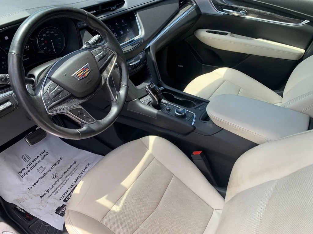 Used 2020 Gray Cadillac Sport image 11
