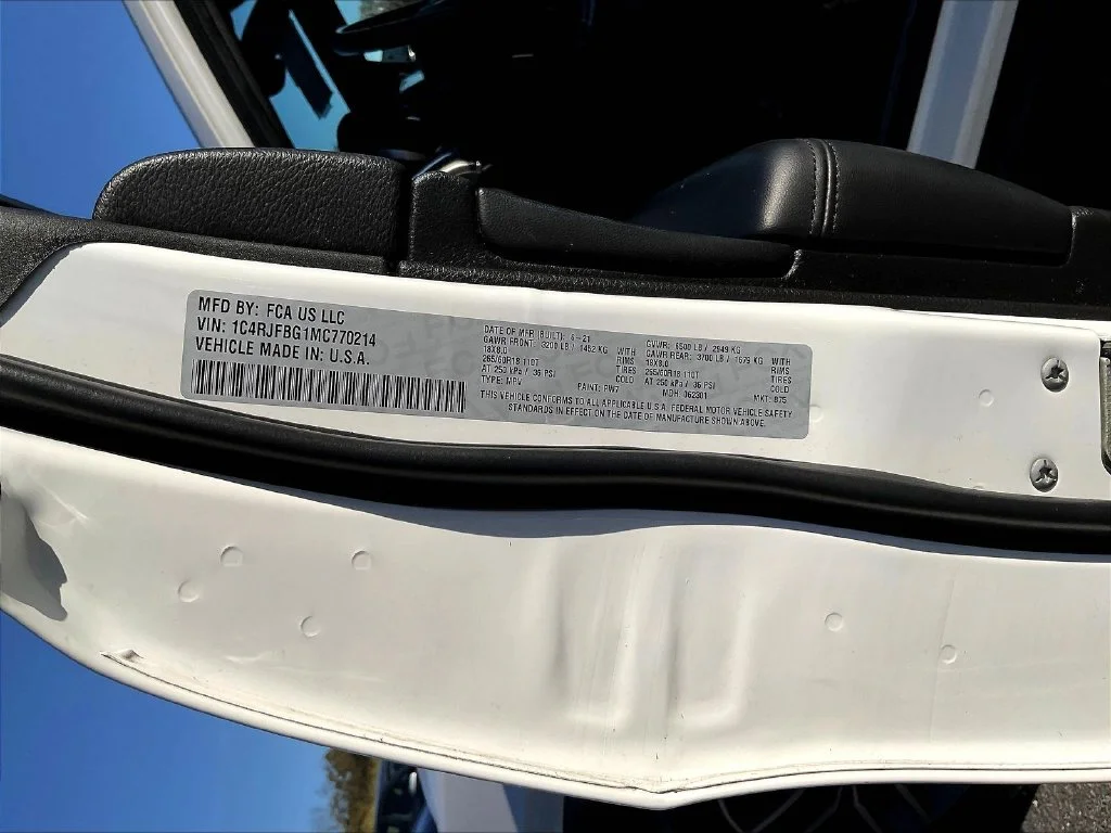 Used 2021 Bright White Clearcoat Jeep Limited image 21