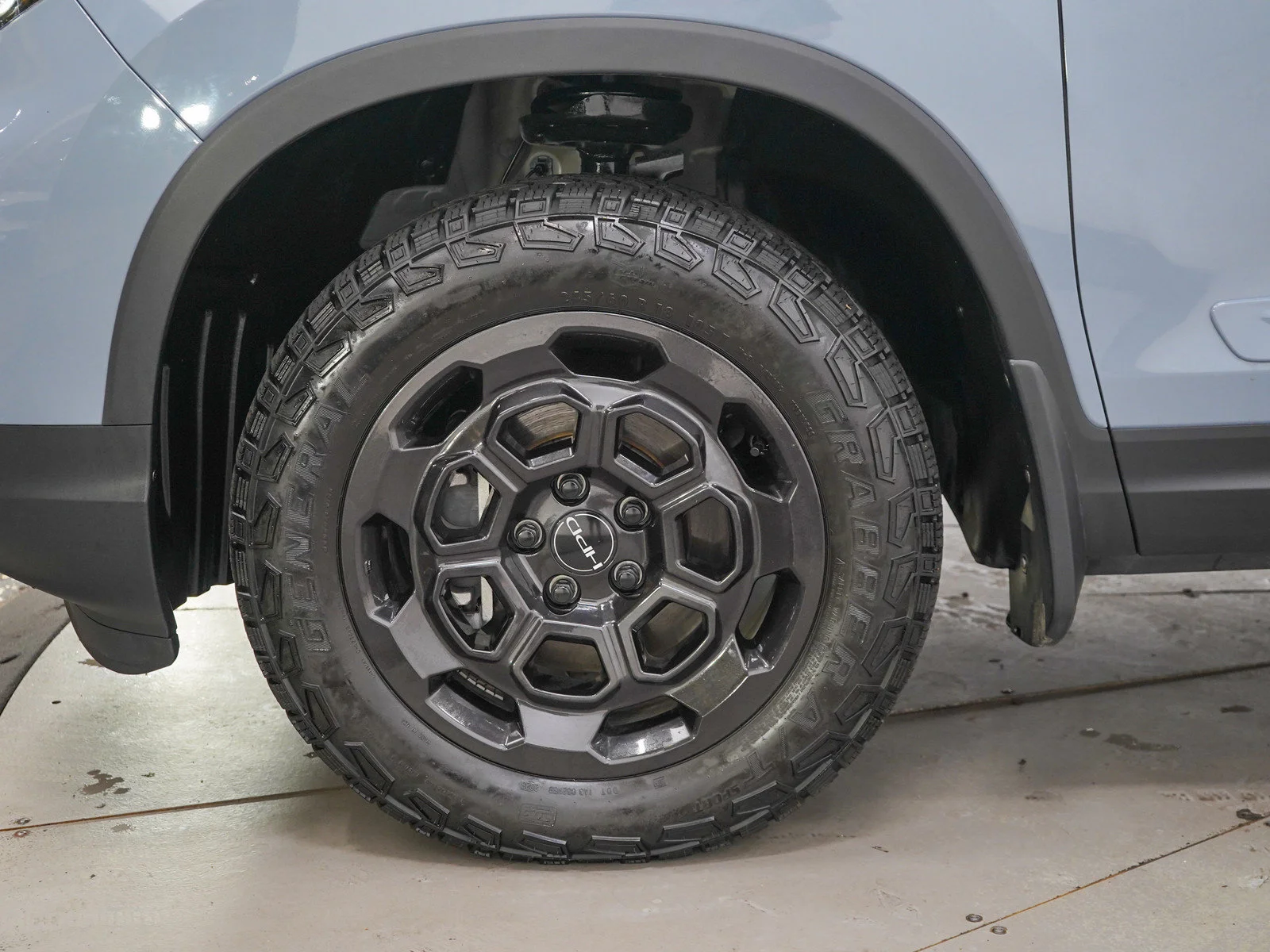 Used 2025 Sonic Gray Honda TrailSport+ image 29