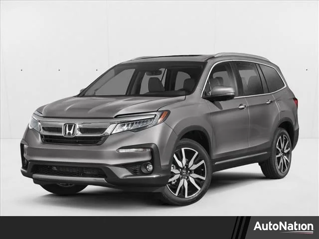 Used 2019 Silver/Gray Honda Touring 8-Passenger image 1