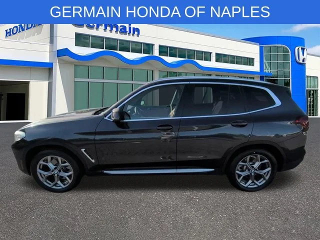 Used 2022 Dark Graphite BMW xDrive30i image 8