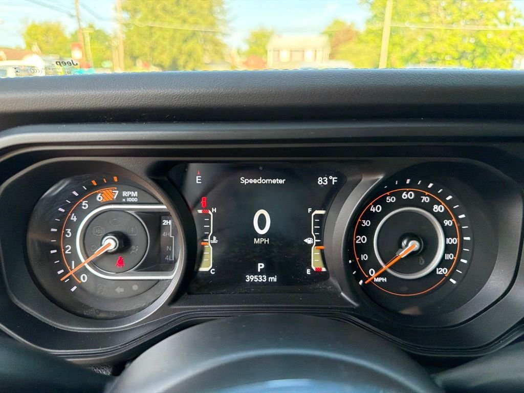 Used 2024 Black Jeep Sahara image 17