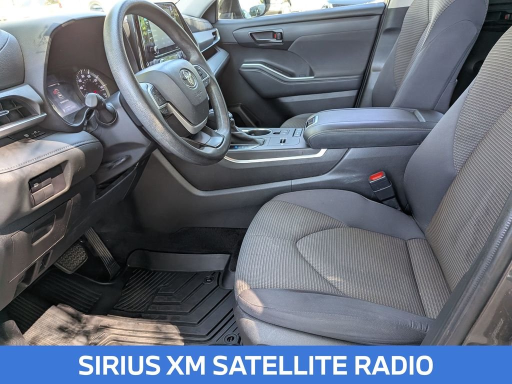 Used 2022 Gray Toyota L image 15