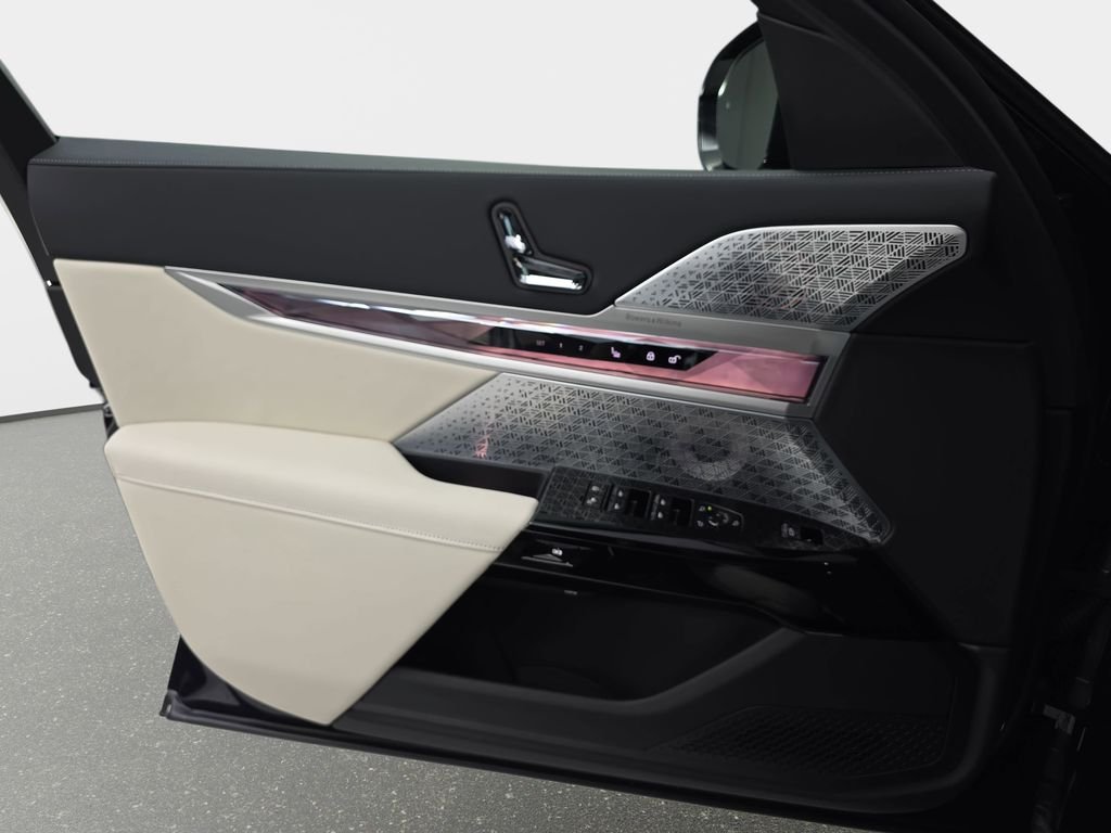 2026 BMW 7 Series 760i - Photo 26