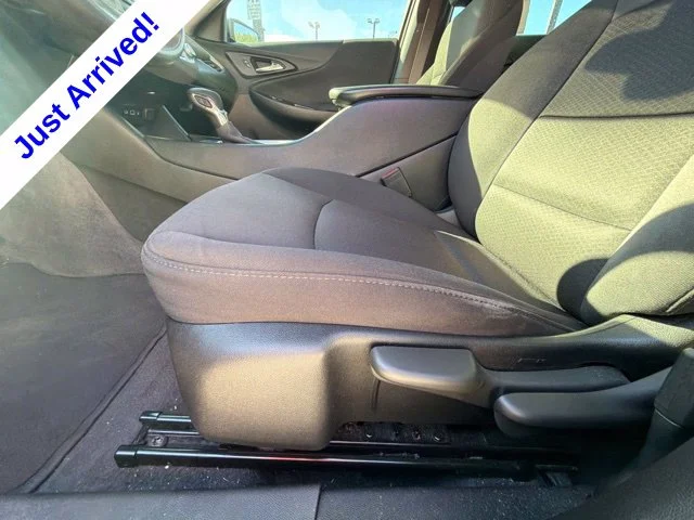 Used 2022 Gray Chevrolet LS image 36