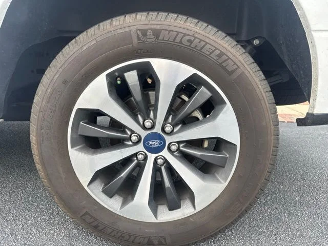 Used 2020 White Ford XL image 10